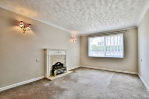LIVING ROOM- click for photo gallery